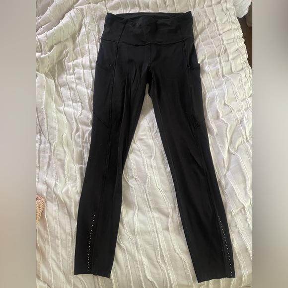 LuluLemon Fast and Free 7/8 legging - Picture 1 of 2